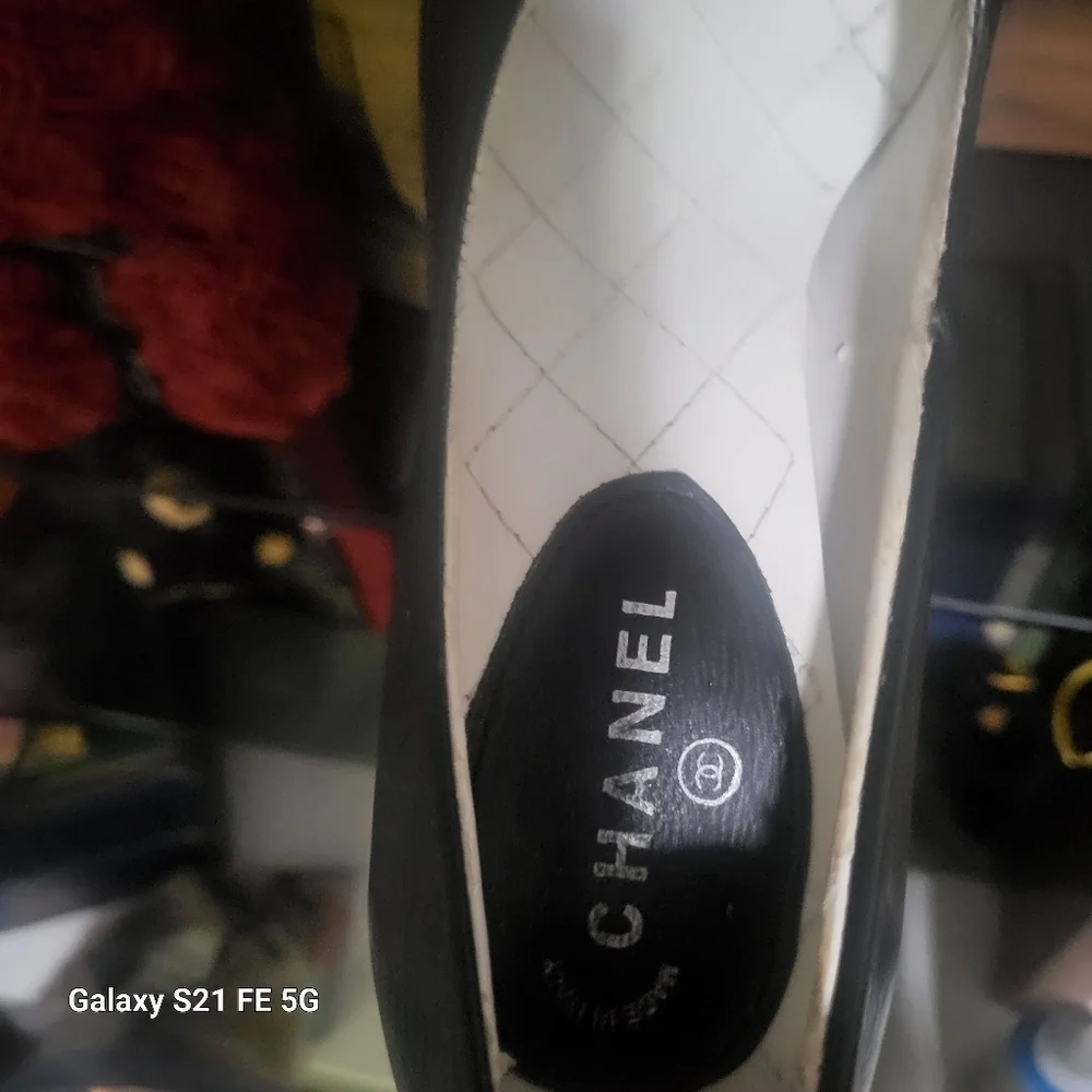 CHANEL PEARL CAVIAR PUMPS SIZE 38 - Picture 11 of 16